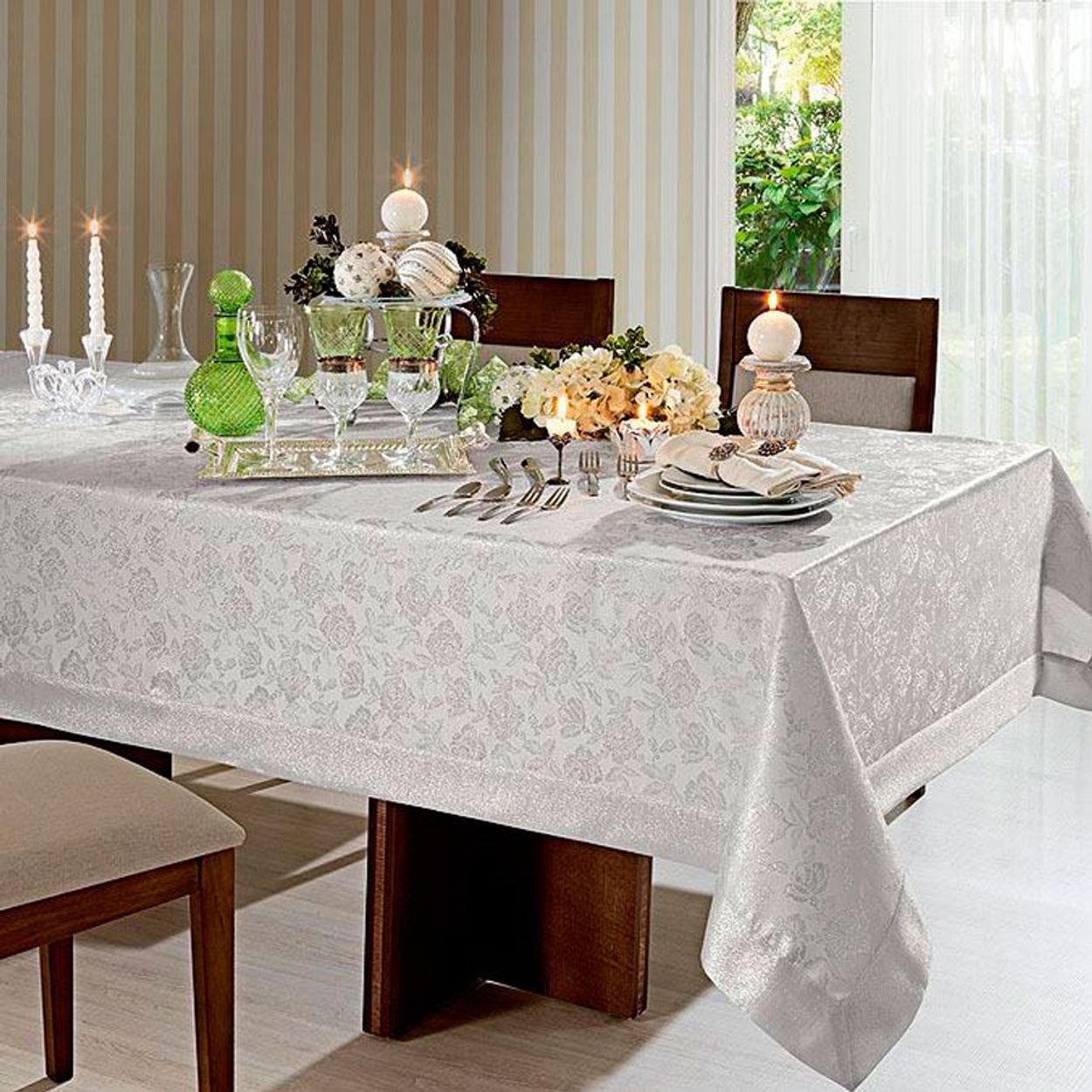 Toalha de Mesa Quadrada 4 lugares Hedrons Natal Jacquard Silver | - Lojas Donna Toalha de Mesa Quadrada 4 lugares Hedrons Natal Jacquard Silver | - Lojas Donna